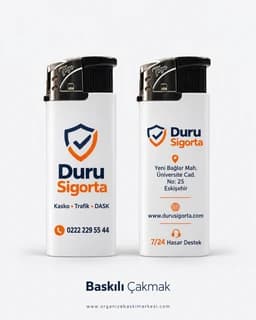 Sigorta acentesi logosu ve iletişim bilgileri basılı iki beyaz çakmak