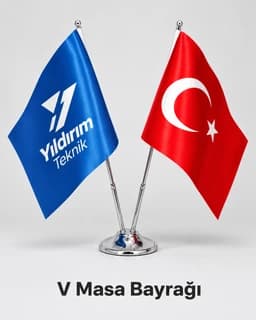 V standında çapraz duran Türk bayrağı ve mavi zeminli firma logolu masa bayrağı