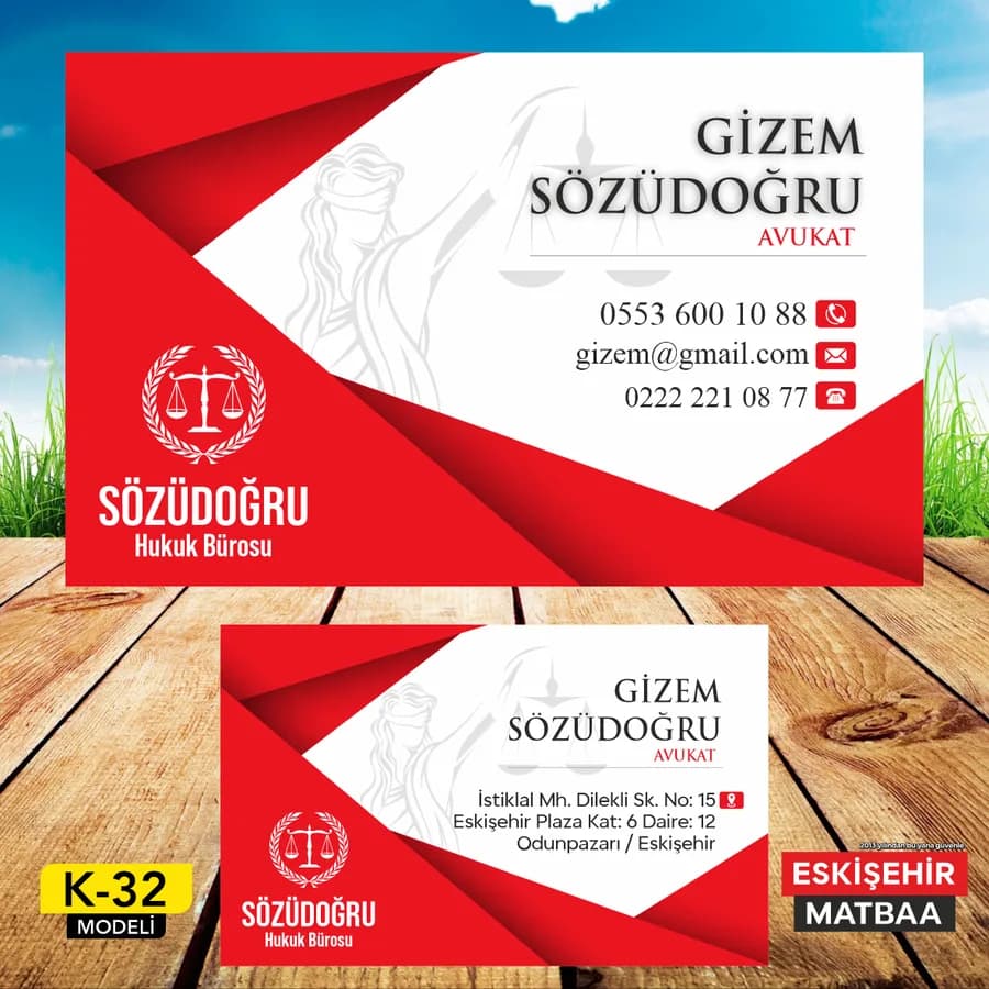 Kırmızı Beyaz Geometrik Avukat Kartviziti ön ve arka yüz tasarımı