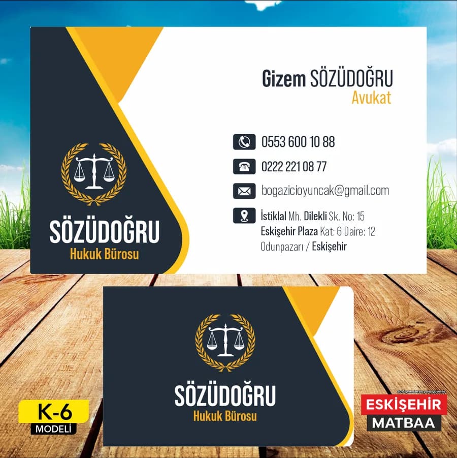 Lacivert Sarı Kurumsal Avukat Kartviziti ön ve arka yüz tasarımı