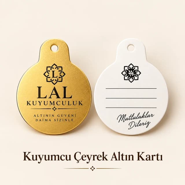 Kuyumcu amblemi, adı ve sloganı yazılı altın rengi altın kartı ile not satırlı beyaz arka yüzü