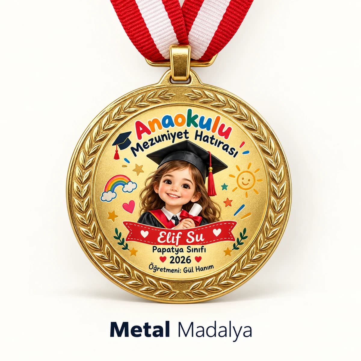 Mezuniyet Madalyası Baskısı Anaokulu mezuniyet hatırası yazılı, kepli kız çocuk çizimli altın renk madalya
