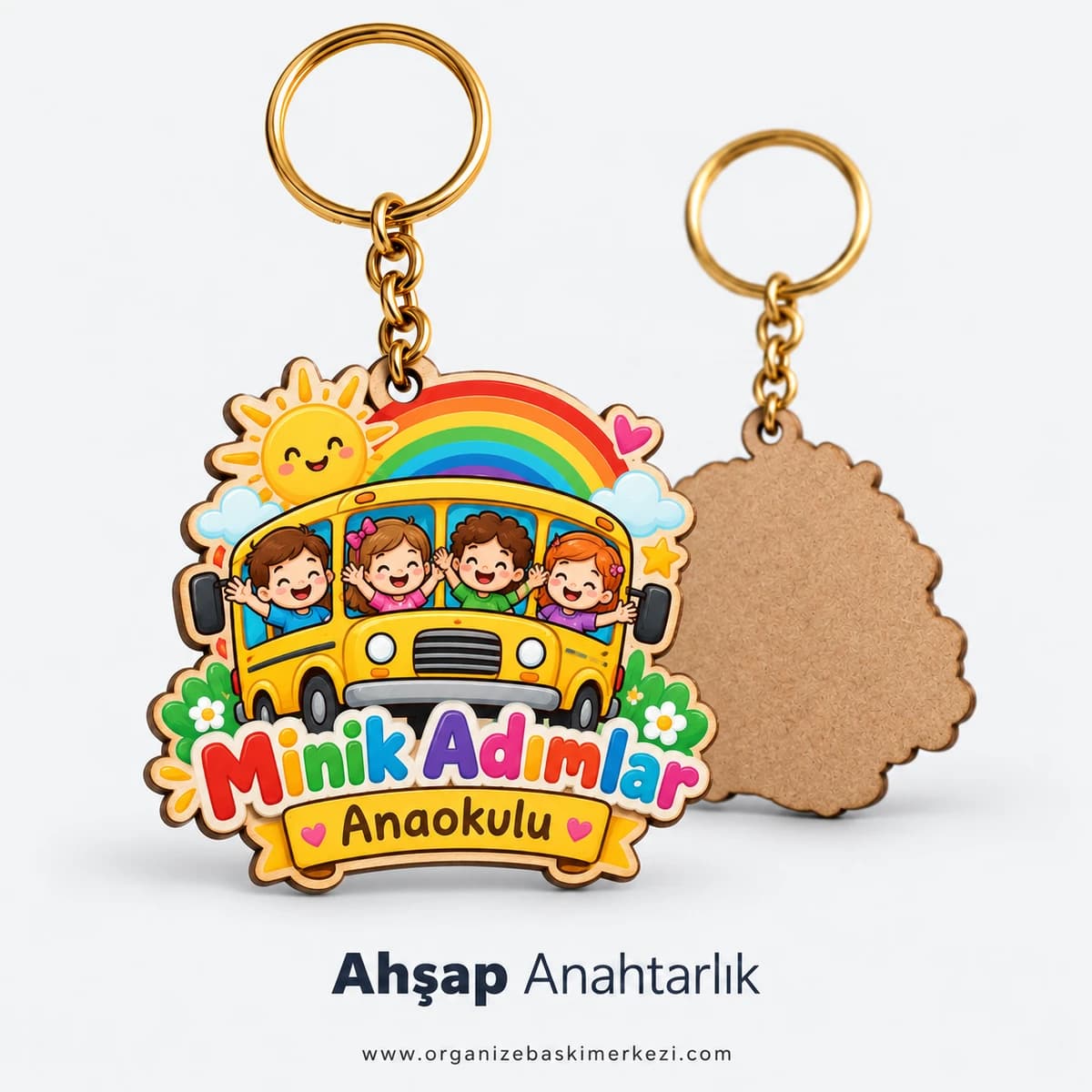 Okul ve Öğrenci Anahtarlığı Anaokulu için servis otobüsü ve gökkuşağı çizimli renkli ahşap anahtarlık