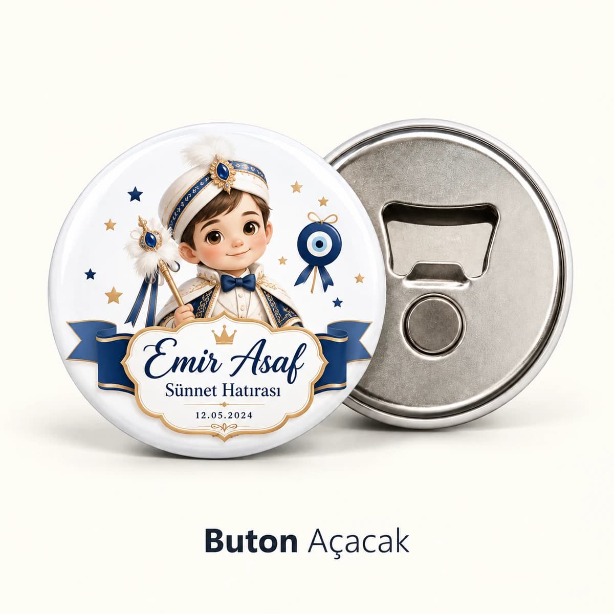 Sünnet Hediyelik Açacak Sünnet hatırası için sünnet kıyafetli çocuk çizimli, isim ve tarih yazılı buton açacak