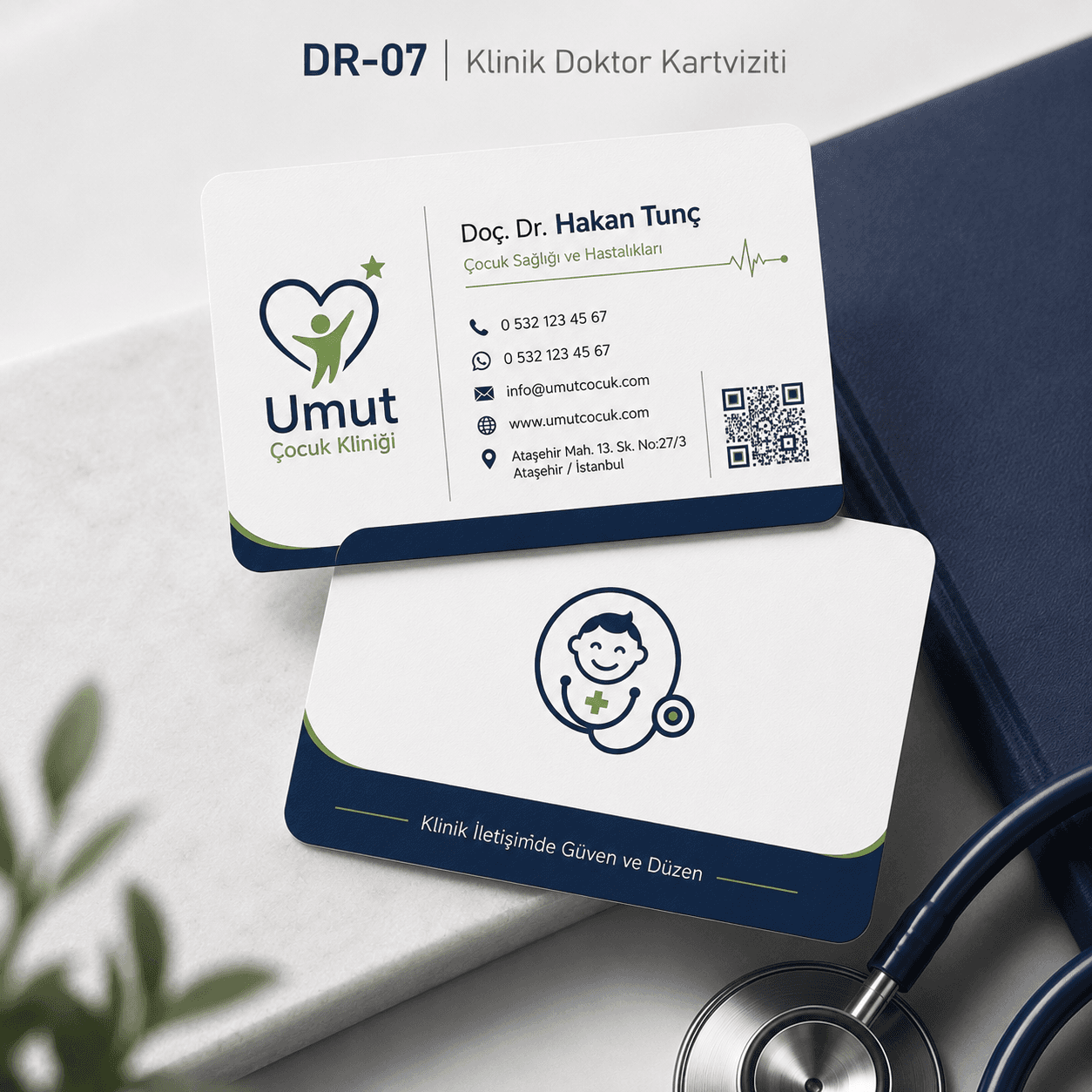 Çocuk Sağlığı Klinik Doktor Kartviziti ön ve arka yüz gerçek tasarım örneği