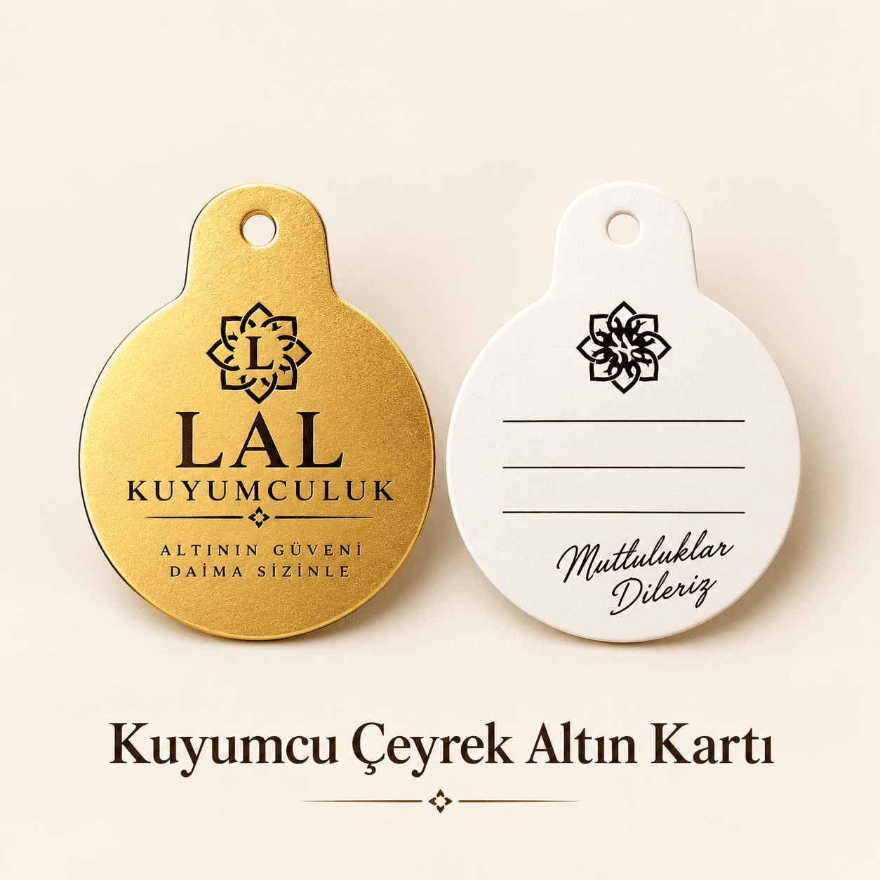 Kuyumcu amblemi, adı ve sloganı yazılı altın rengi altın kartı ile not satırlı beyaz arka yüzü